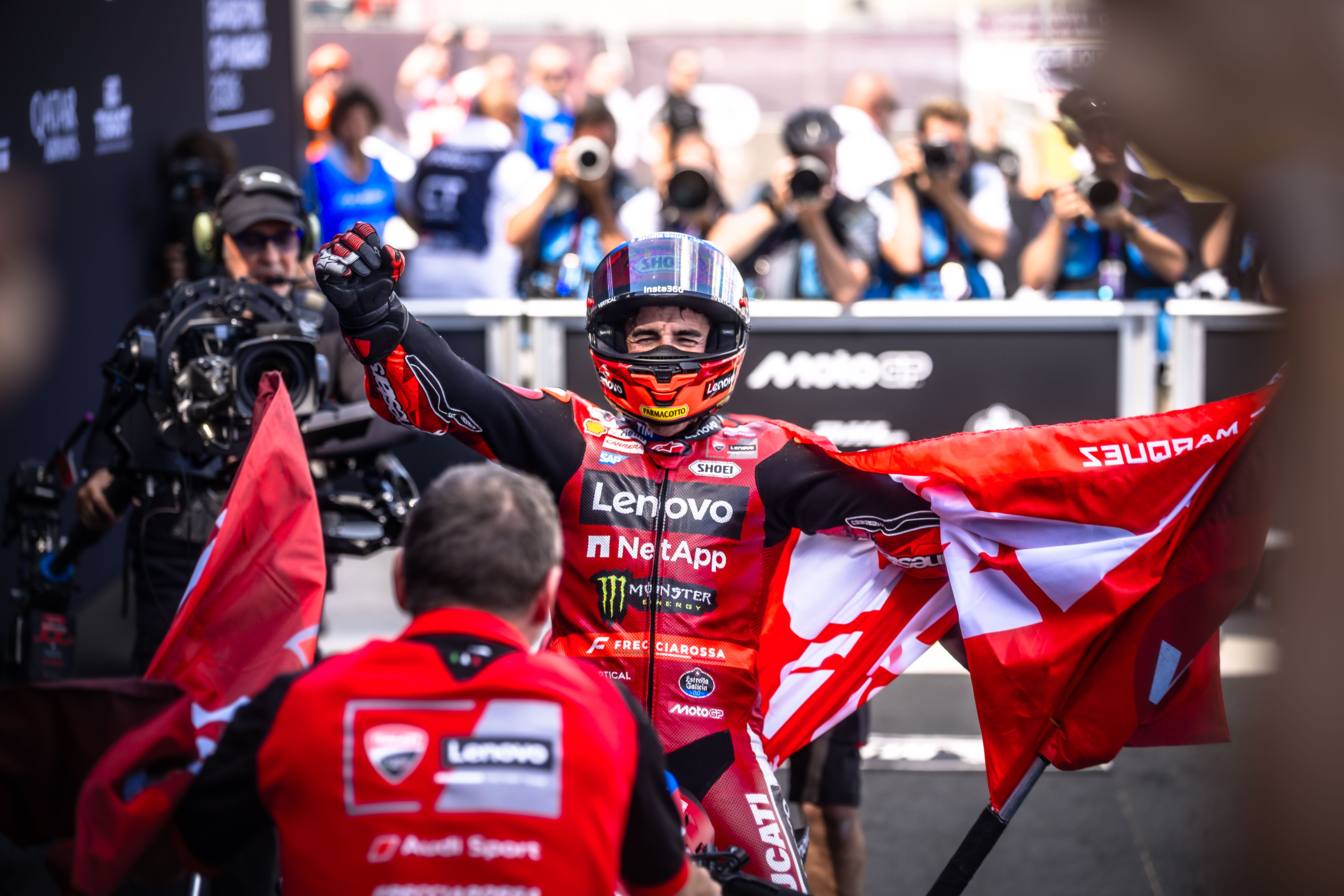 Marc Marquez Ducati Lenovo esultanza vittoria GP Ungheria 2026 Balaton Park