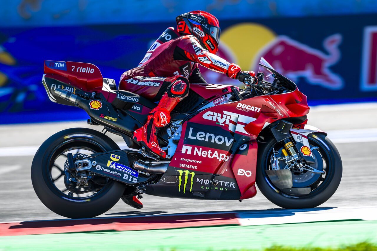 Marc Márquez Ducati Desmosedici GP26 2026 in azione